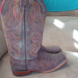 Embroidered Brown Heeled Boots